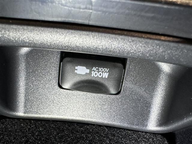 クラウンハイブリッド ＲＳアドバンス　衝突被害軽減システム　メモリーナビ　フルセグ　バックカメラ　ＥＴＣ　ＣＤ　ミュージックプレイヤー接続可　ＤＶＤ再生　電動シート　オートクルーズコントロール　ＬＥＤヘッドランプ　スマートキー　キーレス（20枚目）