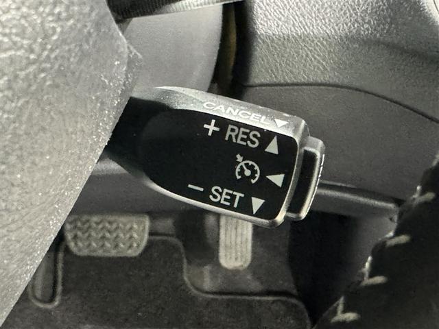 �N���[�Y�R���g���[���@�\���t���Ă��܂��B�@���x��ݒ肷��ƃA�N�Z���𓥂܂Ȃ��Ă����̑��x�ő��邱�Ƃ��ł��܂��B�@�@�������H�ł͂ƂĂ��֗��ȑ��u�Ȃ�ł��B