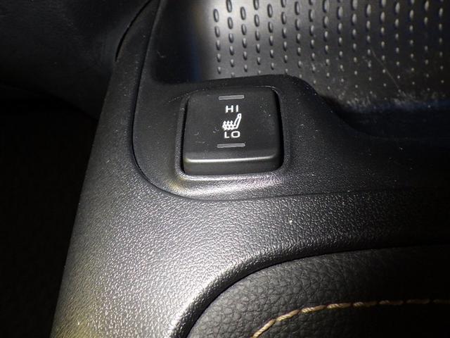 カローラツーリング ハイブリッド ダブルバイビー 衝突被害軽減システム メモリーナビ バックカメラ ETC ドラレコ ミュージックプレイヤー接続可 オートクルーズコントロール LEDヘッドランプ スマートキー キーレス ハイブリッド(16枚目)