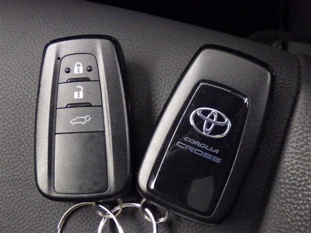 カローラクロス Ｚ　衝突被害軽減システム　メモリーナビ　バックカメラ　ＥＴＣ　ドラレコ　ミュージックプレイヤー接続可　サンルーフ　電動シート　オートクルーズコントロール　ＬＥＤヘッドランプ　スマートキー　キーレス（26枚目）