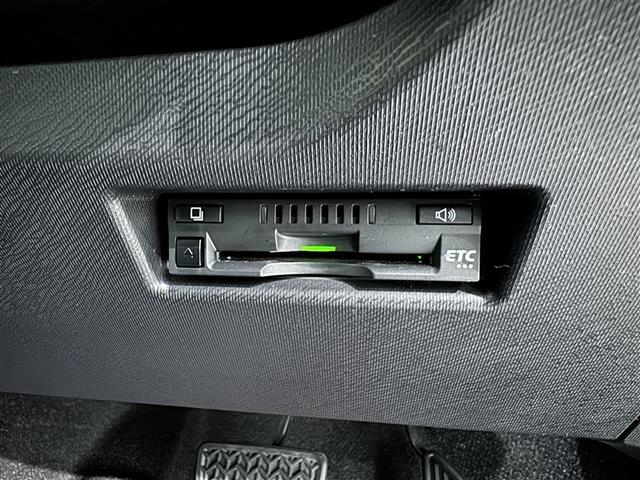 アクア Sスタイルブラック 衝突被害軽減システム メモリーナビ フルセグ バックカメラ ETC ドラレコ CD ミュージックプレイヤー接続可 DVD再生 LEDヘッドランプ スマートキー キーレス ハイブリッド(16枚目)