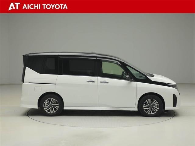 セレナ e-パワー ハイウェイスターV VDC 自動(被害軽減)ブレーキ ダブルエアコン 3列シート LEDランプ オートクルーズコントロール バックモニター アルミホイール ETC 盗難防止システム スマートキー 1オナ オートエアコン(7枚目)
