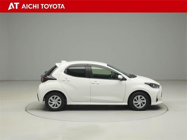 ヤリス Ｇ　バックモニタ－　誤発進抑制機能　ドライブレコーダ　１オーナー車　スマートキー　盗難防止装置　横滑り防止機能　キーレス　ＥＴＣ　オートエアコン　メモリーナビ　ＡＢＳ　運転席エアバック　サイドエアバッグ（7枚目）