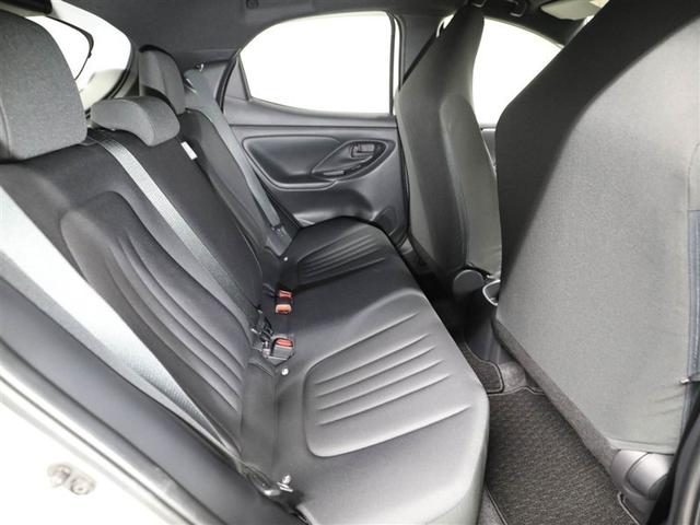 ヤリス Ｇ　バックモニタ－　誤発進抑制機能　ドライブレコーダ　１オーナー車　スマートキー　盗難防止装置　横滑り防止機能　キーレス　ＥＴＣ　オートエアコン　メモリーナビ　ＡＢＳ　運転席エアバック　サイドエアバッグ（20枚目）