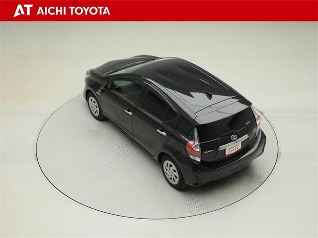 アクア Ｓスタイルブラック　ＡＵＸ端子　バックモニタ－　地デジフルセグ　ナビＴＶ　イモビライザー　ＬＥＤライト　スマートキープッシュスタート　１オーナー　ＥＴＣ付き　Ｗエアバッグ　キーフリ　メモリーナビゲーション　ドラレコ付き（12枚目）