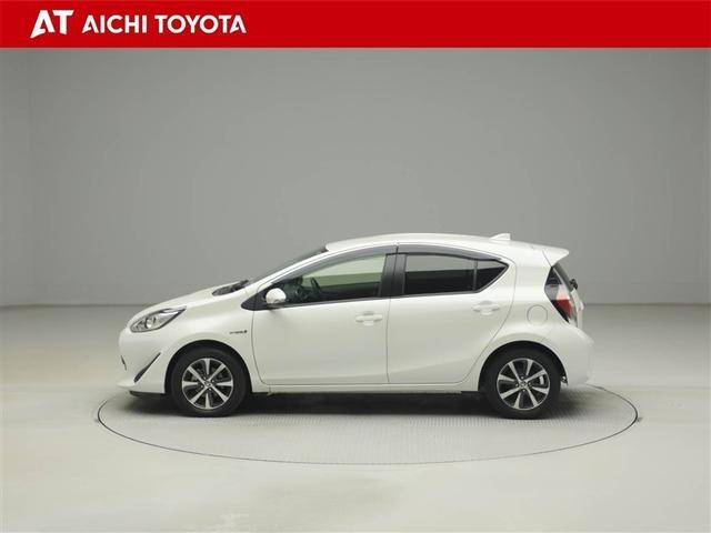 アクア Ｓ　スマートキープッシュスタート　キーレスエントリ　イモビ　ナビ＆ＴＶ　ワンオーナー車　オートエアコン　デュアルエアバック　ＥＳＣ　Ｂカメラ　パワーウィンドウ　ＡＵＸ端子　ＥＴＣ　アルミホイール　ＳＲＳ（3枚目）