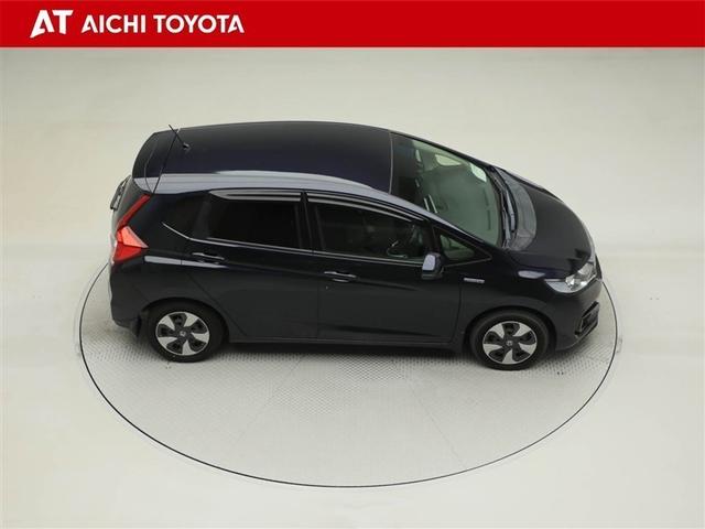 フィットハイブリッド Ｆコンフォートエディション　衝突軽減ブレーキ　セキュリティアラーム　スマキー　クルーズコントロール　ＥＴＣ車載器　ワンセグ　横滑り防止機能　ＡＢＳ　エアバッグ　パワーウインドウ　キーレス　オートエアコン　ＤＶＤ（15枚目）
