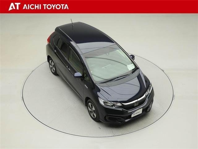 フィットハイブリッド Ｆコンフォートエディション　衝突軽減ブレーキ　セキュリティアラーム　スマキー　クルーズコントロール　ＥＴＣ車載器　ワンセグ　横滑り防止機能　ＡＢＳ　エアバッグ　パワーウインドウ　キーレス　オートエアコン　ＤＶＤ（16枚目）