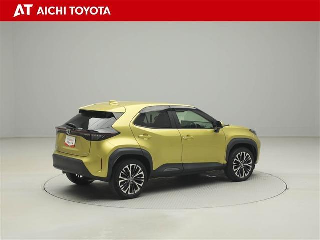 ヤリスクロス Z ワンオーナー VSC オートエアコン バックガイドモニター 盗難防止装置 メモリーナビ AWD ETC車載器 ミュージックプレイヤー接続可 キーレス アルミホイール LEDヘッドランプ エアバッグ(6枚目)
