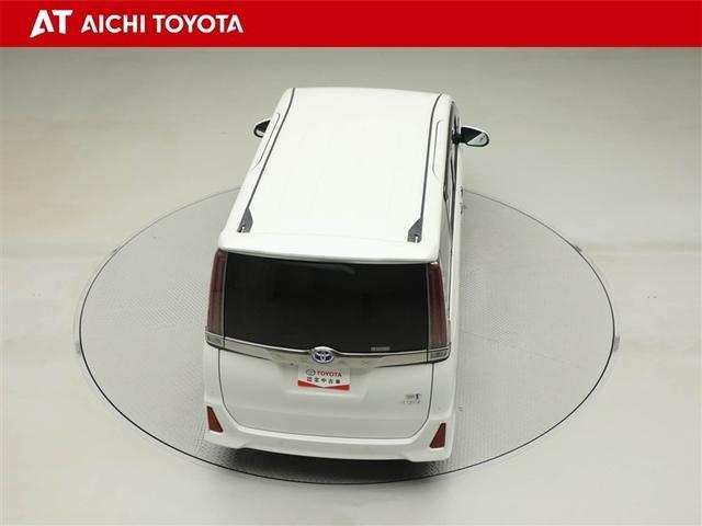 ノア ハイブリッドＳｉ　ダブルバイビーＩＩ　Ｂカメラ　横滑り防止装置　ＬＥＤ　地デジ　ミュージックプレイヤー接続可　１オーナー　オートクルーズ　ＤＶＤ再生可　メモリナビ　エアバッグ　ＥＴＣ　ナビ＆ＴＶ　３列シート　ＡＢＳ　アルミホイール（13枚目）