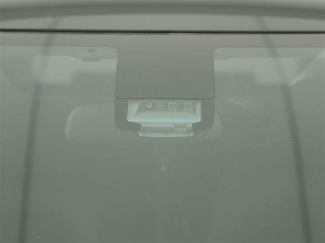 シエンタ ハイブリッドＧ　クエロ　地デジＴＶ　盗難防止　横滑り防止　ＬＥＤライト　クルコン　スマートキー　ＥＴＣ　バックモニタ　ＤＶＤ　オ－トエアコン　ＡＵＸ　メモリ－ナビ　エアバッグ　３列シート　ナビ＆ＴＶ　ＡＢＳ　ウォークスルー（28枚目）