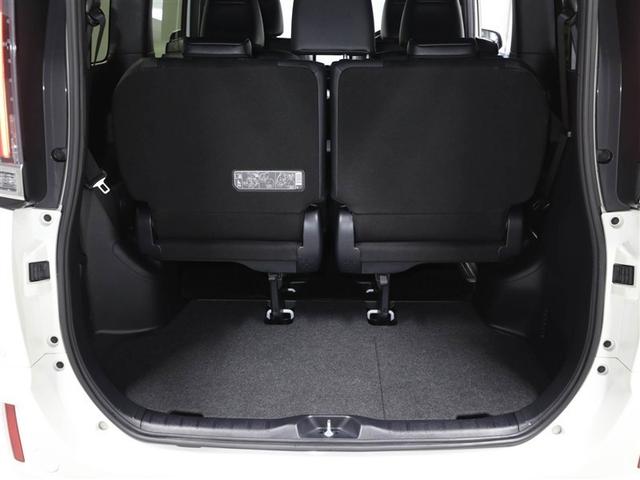 エスクァイア ハイブリッドＧｉ　プレミアムパッケージ　地上デジタル　衝突被害軽減　ＬＥＤライト　１オナ　Ｂカメラ　クルコン　スマートキー　メモリナビ　ナビ＆ＴＶ　キーレス　盗難防止装置　ＤＶＤ再生　ＡＢＳ　３列シート　ＥＴＣ　アルミ　オートエアコン（21枚目）