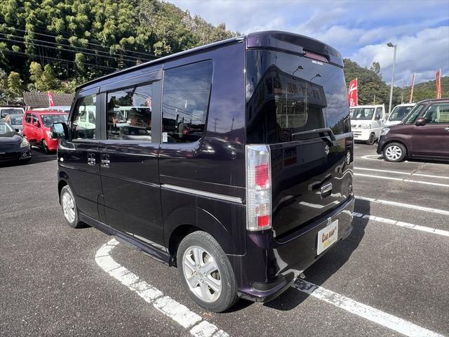 エブリイワゴン ＰＺターボスペシャル　ターボ　フルエアロ　両側パワースライドドア　ディスチャージヘッド　メッキグリル　インパネオートマ　オートステップ　電格ミラー　フォグ　キーレス　１４インチアルミ（12枚目）