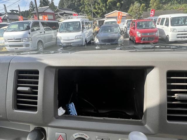 エブリイワゴン ＰＺターボスペシャル　ターボ　フルエアロ　両側パワースライドドア　ディスチャージヘッド　メッキグリル　インパネオートマ　オートステップ　電格ミラー　フォグ　キーレス　１４インチアルミ（24枚目）
