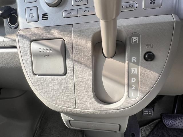 エブリイワゴン ＰＺターボスペシャル　ターボ　フルエアロ　両側パワースライドドア　ディスチャージヘッド　メッキグリル　インパネオートマ　オートステップ　電格ミラー　フォグ　キーレス　１４インチアルミ（26枚目）