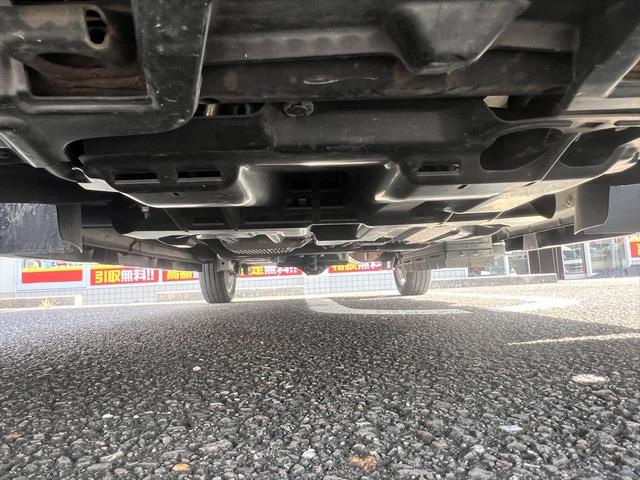 エブリイワゴン ＰＺターボスペシャル　ターボ　フルエアロ　両側パワースライドドア　ディスチャージヘッド　メッキグリル　インパネオートマ　オートステップ　電格ミラー　フォグ　キーレス　１４インチアルミ（50枚目）