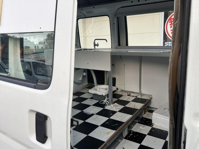 ハイゼットカーゴ スペシャル　ハイルーフ　両側スライドドア　２人乗り　エアバッグ　パワステ　エアコン　車内加工有り　キッチンカー？（35枚目）