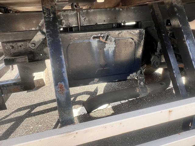 キャンター ロングDXターボ 5速ミッション ディーゼル エアバッグ エアコン パワステ パワーウィンドウ ABS 積載量:3000Kg 荷台内寸 長さ:435 幅:178(46枚目)