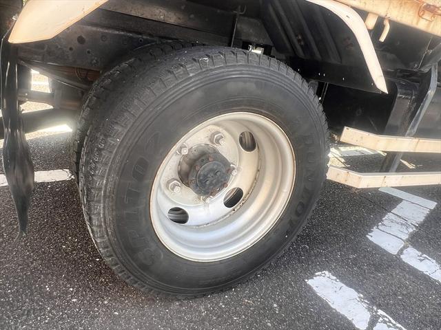 キャンター ロングDXターボ 5速ミッション ディーゼル エアバッグ エアコン パワステ パワーウィンドウ ABS 積載量:3000Kg 荷台内寸 長さ:435 幅:178(55枚目)