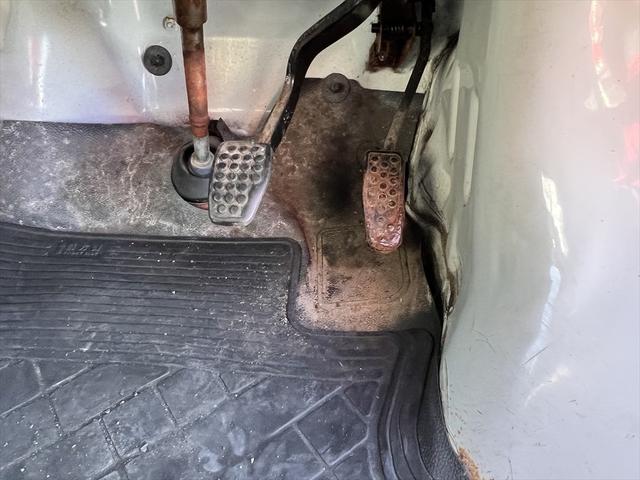 ハイゼットカーゴ スペシャル 両側スライドドア ハイルーフ インパネオートマ 12インチ(18枚目)