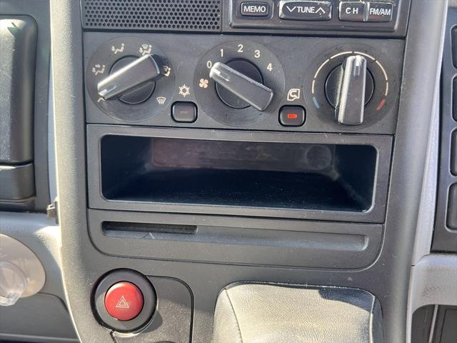 キャンター ロングＤＸターボ　３段クレーン　ユニック：ＵＲＶ２３３　ＳＰＥＣ：Ｋ　インパネ５速　ディーゼル　３人乗り　積載量：１７００Ｋｇ　車庫証明用　長さ：５９８　幅：１８９　高さ：２４９　荷台寸法　長さ：３５５　幅：１８８（24枚目）