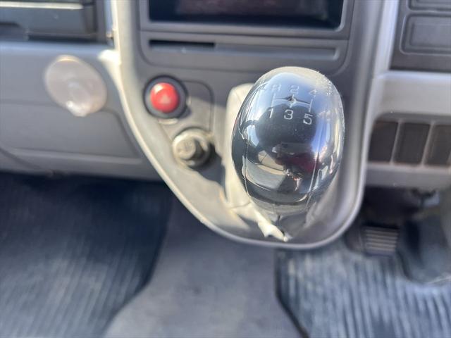 キャンター ロングＤＸターボ　３段クレーン　ユニック：ＵＲＶ２３３　ＳＰＥＣ：Ｋ　インパネ５速　ディーゼル　３人乗り　積載量：１７００Ｋｇ　車庫証明用　長さ：５９８　幅：１８９　高さ：２４９　荷台寸法　長さ：３５５　幅：１８８（25枚目）