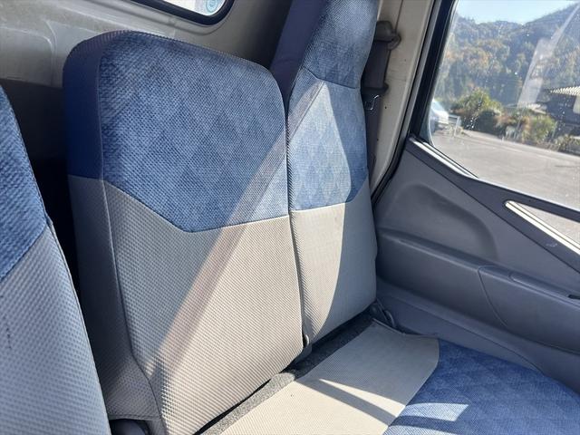 キャンター ロングＤＸターボ　３段クレーン　ユニック：ＵＲＶ２３３　ＳＰＥＣ：Ｋ　インパネ５速　ディーゼル　３人乗り　積載量：１７００Ｋｇ　車庫証明用　長さ：５９８　幅：１８９　高さ：２４９　荷台寸法　長さ：３５５　幅：１８８（33枚目）