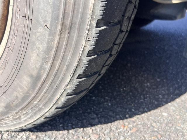 キャンター ロングＤＸターボ　３段クレーン　ユニック：ＵＲＶ２３３　ＳＰＥＣ：Ｋ　インパネ５速　ディーゼル　３人乗り　積載量：１７００Ｋｇ　車庫証明用　長さ：５９８　幅：１８９　高さ：２４９　荷台寸法　長さ：３５５　幅：１８８（47枚目）