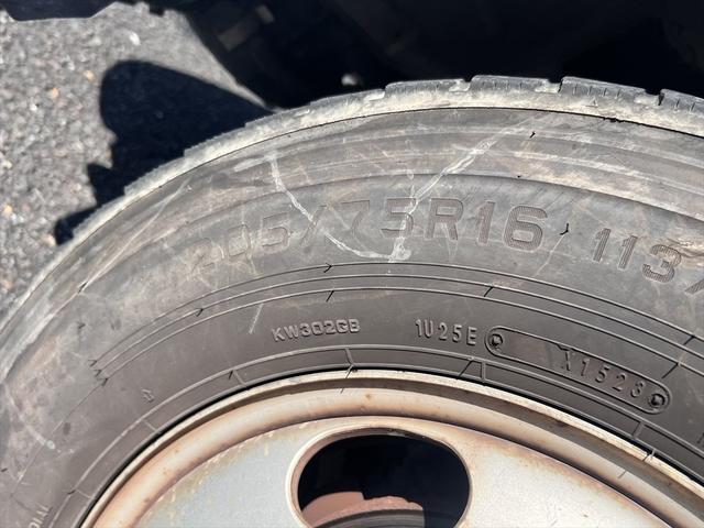 キャンター ロングＤＸターボ　３段クレーン　ユニック：ＵＲＶ２３３　ＳＰＥＣ：Ｋ　インパネ５速　ディーゼル　３人乗り　積載量：１７００Ｋｇ　車庫証明用　長さ：５９８　幅：１８９　高さ：２４９　荷台寸法　長さ：３５５　幅：１８８（48枚目）