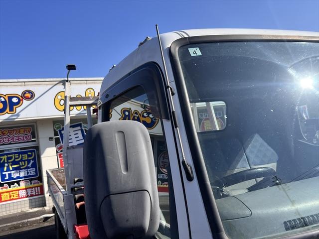 キャンター ロングＤＸターボ　３段クレーン　ユニック：ＵＲＶ２３３　ＳＰＥＣ：Ｋ　インパネ５速　ディーゼル　３人乗り　積載量：１７００Ｋｇ　車庫証明用　長さ：５９８　幅：１８９　高さ：２４９　荷台寸法　長さ：３５５　幅：１８８（59枚目）