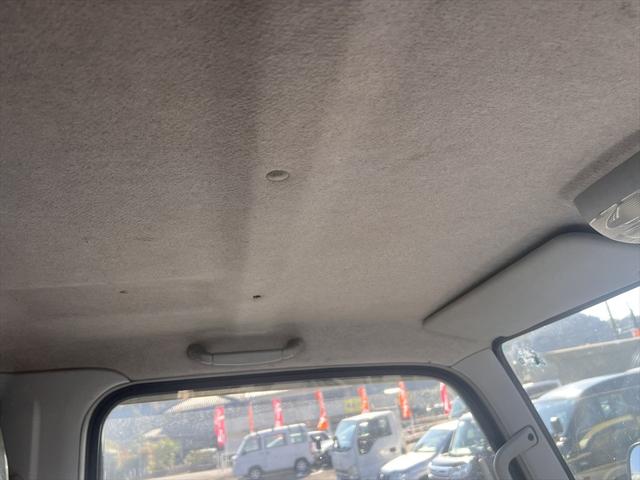 キャンター ダンプ　ダンプ　ディーゼル　５速ミッション　３人乗り　エアバッグ　エアコン　パワステ　パワーウィンドウ　積載量：１５００Ｋｇ　荷台寸法　長さ：３０８　幅：１６０（31枚目）