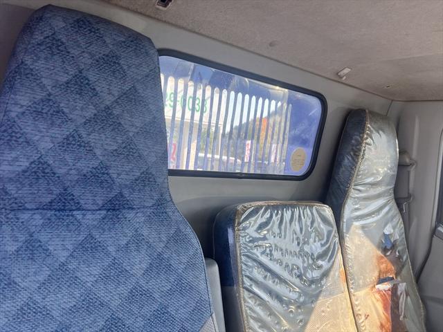 キャンター ダンプ　ダンプ　ディーゼル　５速ミッション　３人乗り　エアバッグ　エアコン　パワステ　パワーウィンドウ　積載量：１５００Ｋｇ　荷台寸法　長さ：３０８　幅：１６０（37枚目）