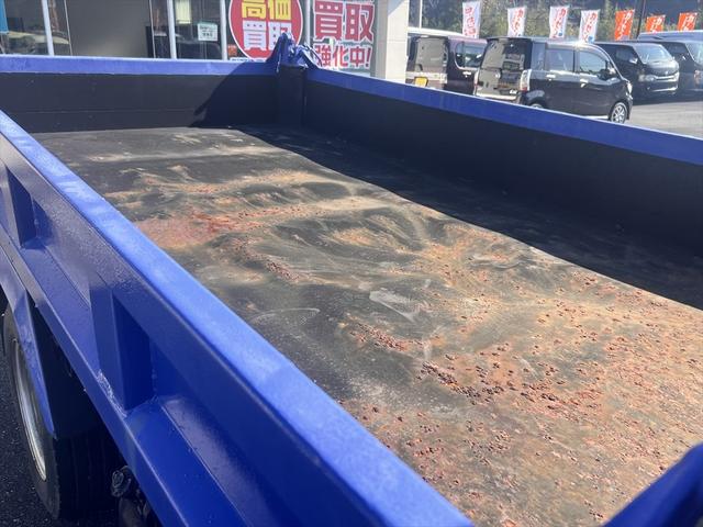 キャンター ダンプ　ダンプ　ディーゼル　５速ミッション　３人乗り　エアバッグ　エアコン　パワステ　パワーウィンドウ　積載量：１５００Ｋｇ　荷台寸法　長さ：３０８　幅：１６０（39枚目）