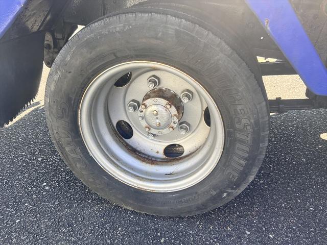 キャンター ダンプ　ダンプ　ディーゼル　５速ミッション　３人乗り　エアバッグ　エアコン　パワステ　パワーウィンドウ　積載量：１５００Ｋｇ　荷台寸法　長さ：３０８　幅：１６０（55枚目）