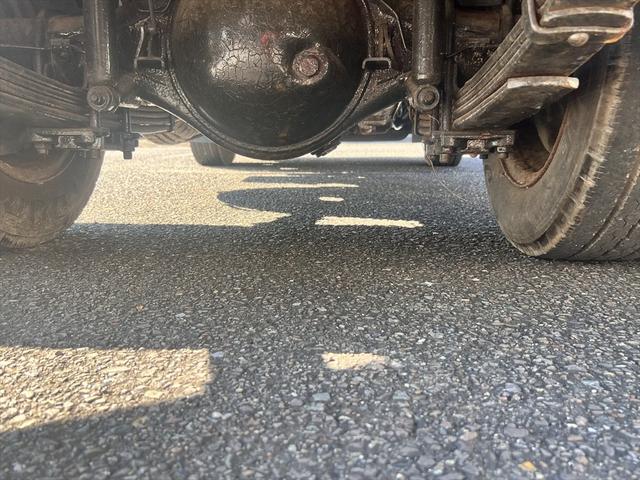 キャンター ダンプ　ダンプ　ディーゼル　５速ミッション　３人乗り　エアバッグ　エアコン　パワステ　パワーウィンドウ　積載量：１５００Ｋｇ　荷台寸法　長さ：３０８　幅：１６０（59枚目）