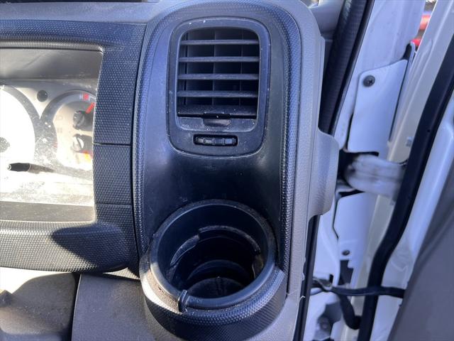 アトラストラック スーパーローＤＸ　オートマ　エアバッグ　エアコン　パワステ　パワーウィンドウ　３人乗り　積載量：１５００Ｋｇ　荷台寸法　長さ：３２０　幅：１６８（20枚目）