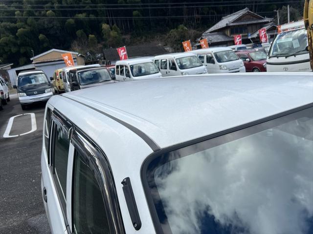 ファミリアバン ＤＸ　４ナンバー　バン　５ドア　ナビ　ＣＶＴオートマ　積載４００Ｋｇ　５人乗り（52枚目）