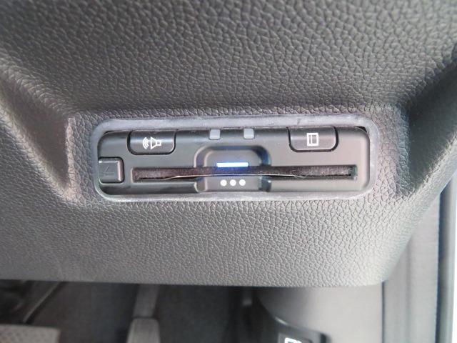 フリードハイブリッド ハイブリッド・Gブラックスタイル LED アルミホイール(16枚目)