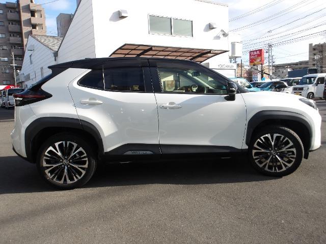 ヤリスクロス ハイブリッドＺ　ＬＥＤ　アルミホイール　ドライブレコーダー（6枚目）