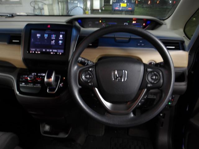 フリードハイブリッド ハイブリッド・Ｇホンダセンシング　ＬＥＤ　ウォークスルー（3枚目）