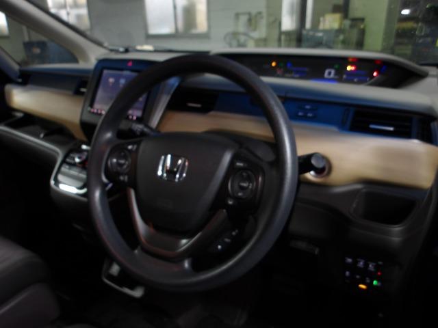 フリードハイブリッド ハイブリッド・Ｇホンダセンシング　ＬＥＤ　ウォークスルー（7枚目）