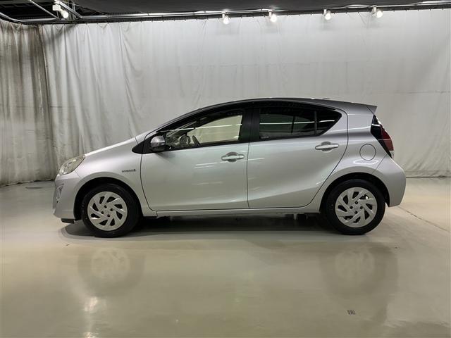 アクア Ｓ　フルセグ　メモリーナビ　ＤＶＤ再生　バックカメラ　衝突被害軽減システム　ＥＴＣ（4枚目）