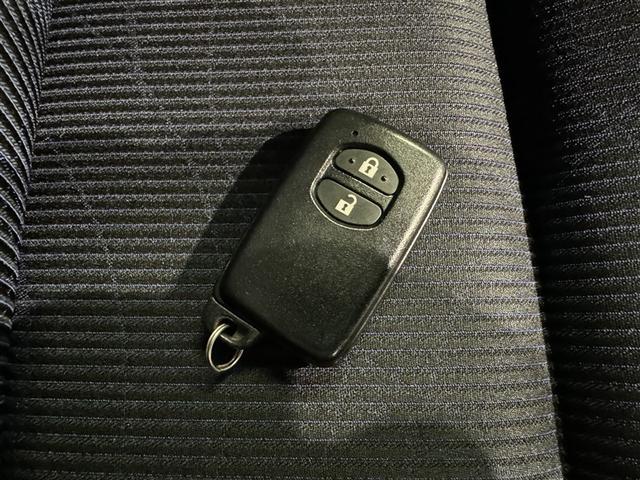 アクア Ｓ　フルセグ　メモリーナビ　ＤＶＤ再生　バックカメラ　衝突被害軽減システム　ＥＴＣ（22枚目）