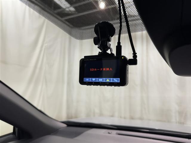 カローラクロス Ｚ　フルセグ　ミュージックプレイヤー接続可　バックカメラ　衝突被害軽減システム　ＥＴＣ　ドラレコ　ＬＥＤヘッドランプ（25枚目）