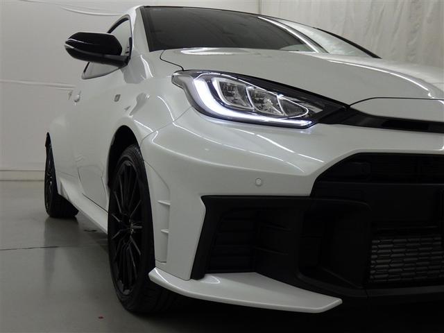 ＧＲヤリス ＲＺ　４ＷＤ　フルセグ　ミュージックプレイヤー接続可　バックカメラ　衝突被害軽減システム　ＥＴＣ　ドラレコ　ＬＥＤヘッドランプ（6枚目）