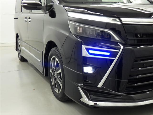 ヴォクシー ZS 煌II フルセグ メモリーナビ DVD再生 ミュージックプレイヤー接続可 後席モニター バックカメラ 衝突被害軽減システム ETC ドラレコ 両側電動スライド LEDヘッドランプ ウオークスルー 乗車定員7人(7枚目)