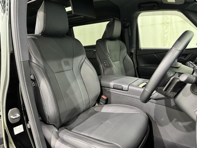 アルファードハイブリッド Ｚ　革シート　サンルーフ　フルセグ　ミュージックプレイヤー接続可　後席モニター　バックカメラ　衝突被害軽減システム　ＥＴＣ　ドラレコ　両側電動スライド　ＬＥＤヘッドランプ　乗車定員７人　３列シート（25枚目）