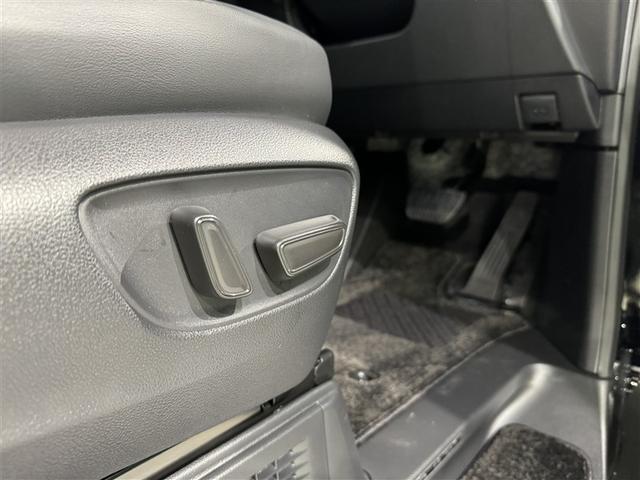 アルファードハイブリッド Ｚ　革シート　サンルーフ　フルセグ　ミュージックプレイヤー接続可　後席モニター　バックカメラ　衝突被害軽減システム　ＥＴＣ　ドラレコ　両側電動スライド　ＬＥＤヘッドランプ　乗車定員７人　３列シート（26枚目）
