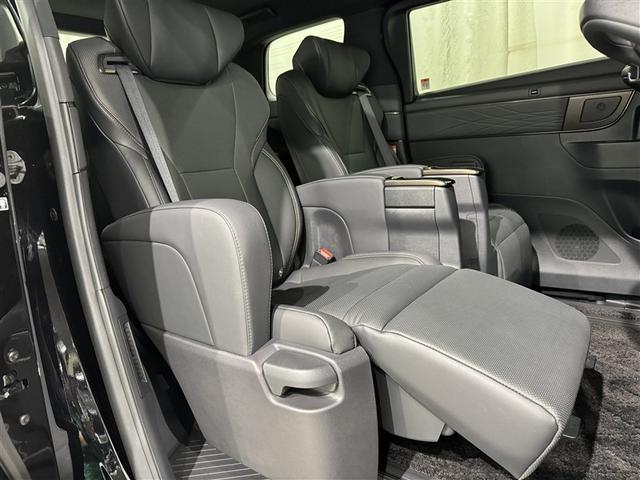 アルファードハイブリッド Ｚ　革シート　サンルーフ　フルセグ　ミュージックプレイヤー接続可　後席モニター　バックカメラ　衝突被害軽減システム　ＥＴＣ　ドラレコ　両側電動スライド　ＬＥＤヘッドランプ　乗車定員７人　３列シート（29枚目）