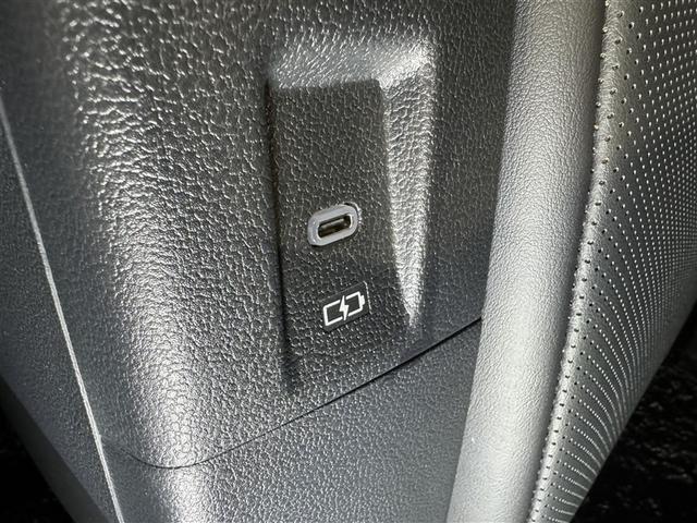 アルファードハイブリッド Ｚ　革シート　サンルーフ　フルセグ　ミュージックプレイヤー接続可　後席モニター　バックカメラ　衝突被害軽減システム　ＥＴＣ　ドラレコ　両側電動スライド　ＬＥＤヘッドランプ　乗車定員７人　３列シート（31枚目）